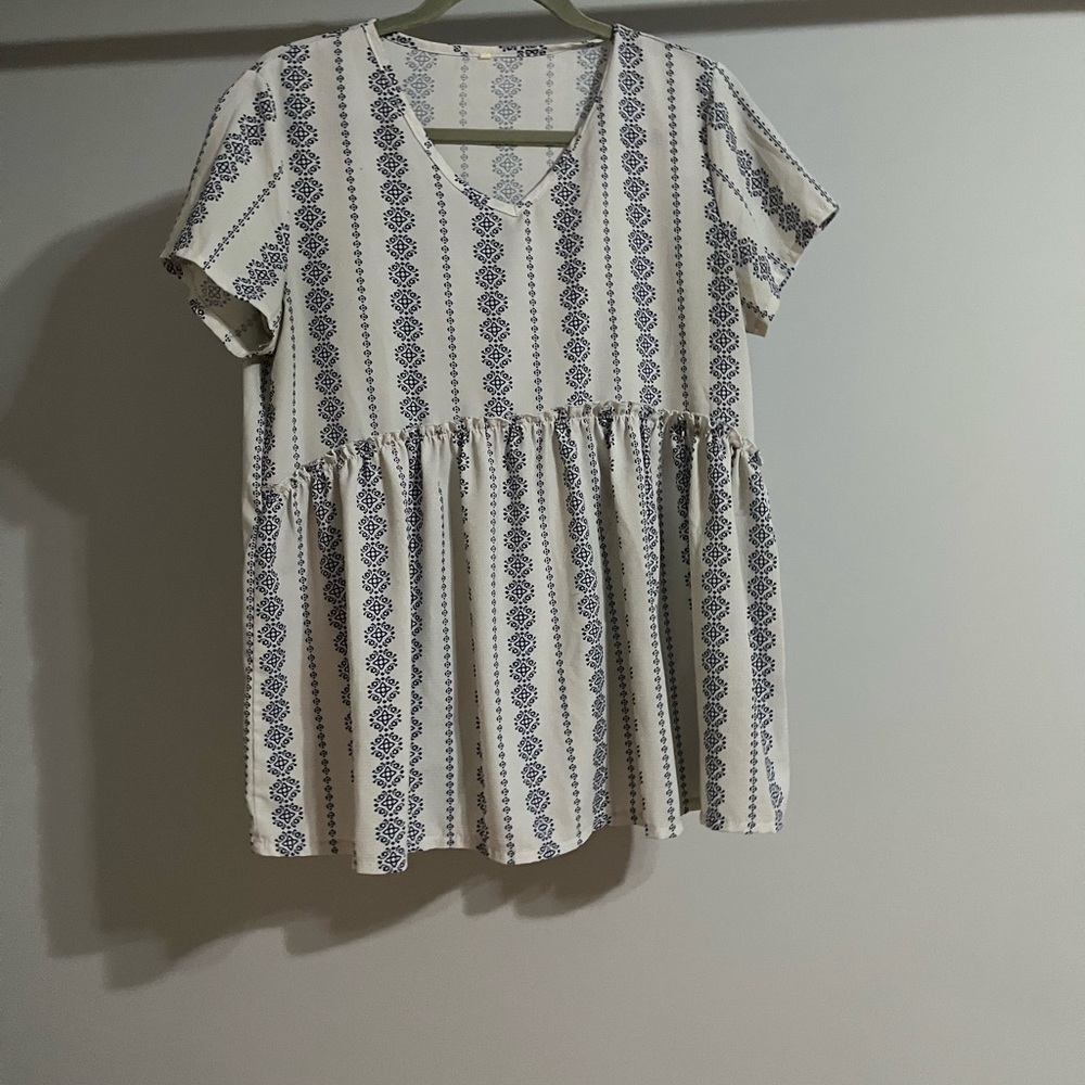 White and blue peplum top